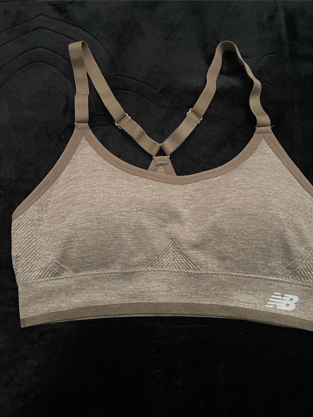 New Balance Women's Seamless Racerback Sports Bra - Taupe/Beige